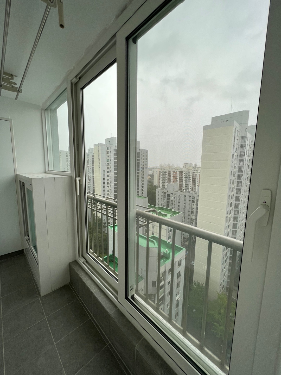 8700_copy_8709_3555378652_4VaoLcl0_733fd38dfa72fe00aec204d21a5d91070b64133d.jpg 이미지크게보기